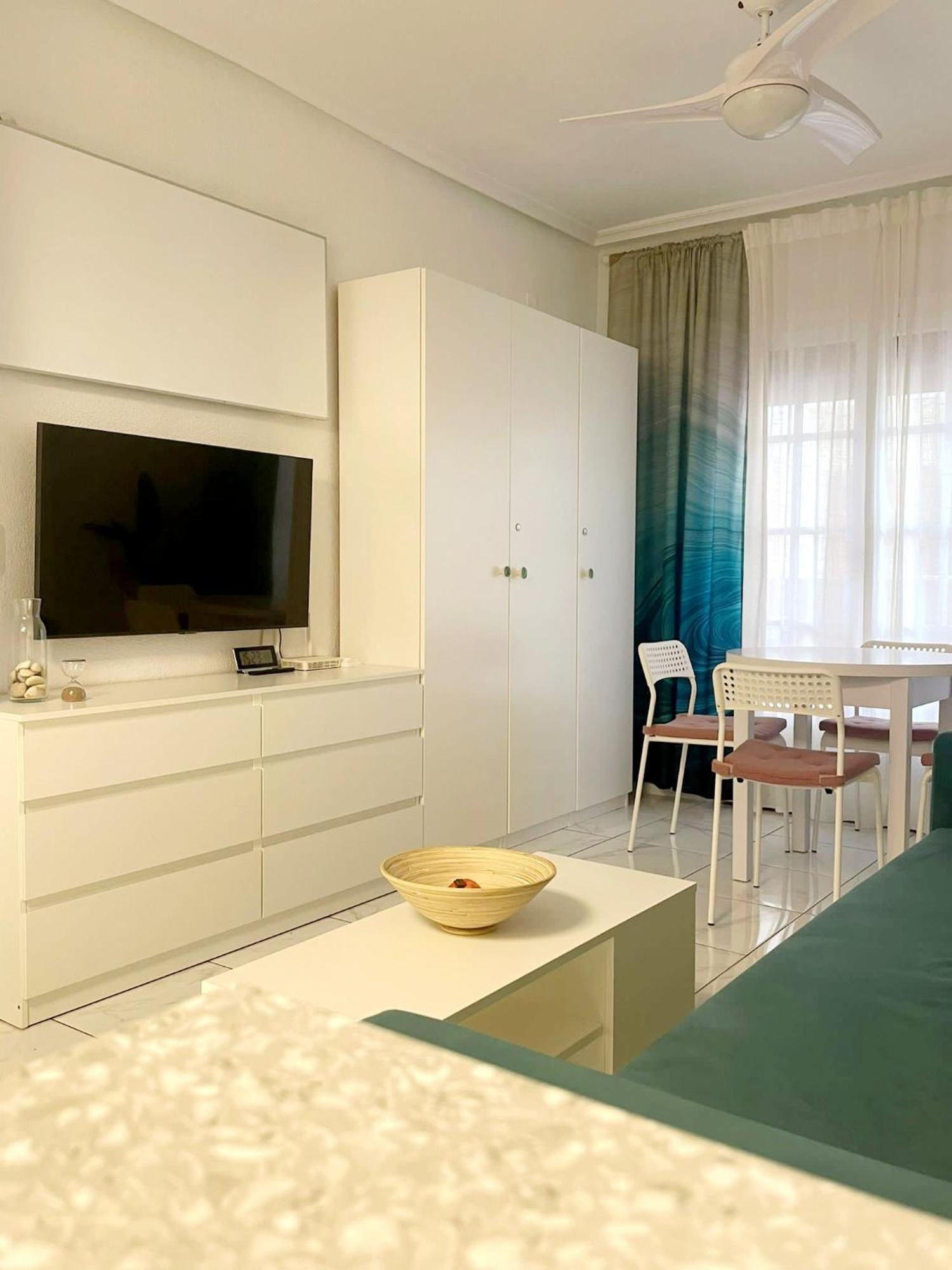 Apartament Casa Milo Playa Los Locos ตอร์เรเวียคา ภายนอก รูปภาพ